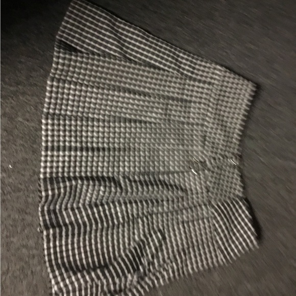 Forever 21 skirt - Picture 2 of 2